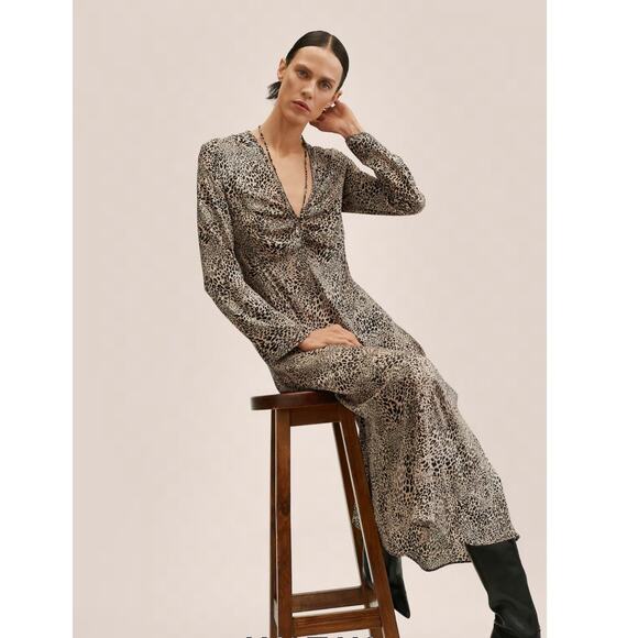 NWT Mango MNG Leopard Print Ruched Front Long Sleeve Midi Dress Size 6 US - Picture 1 of 15